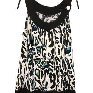 NWT Essentials By Milano Women’s Sleeveless Top